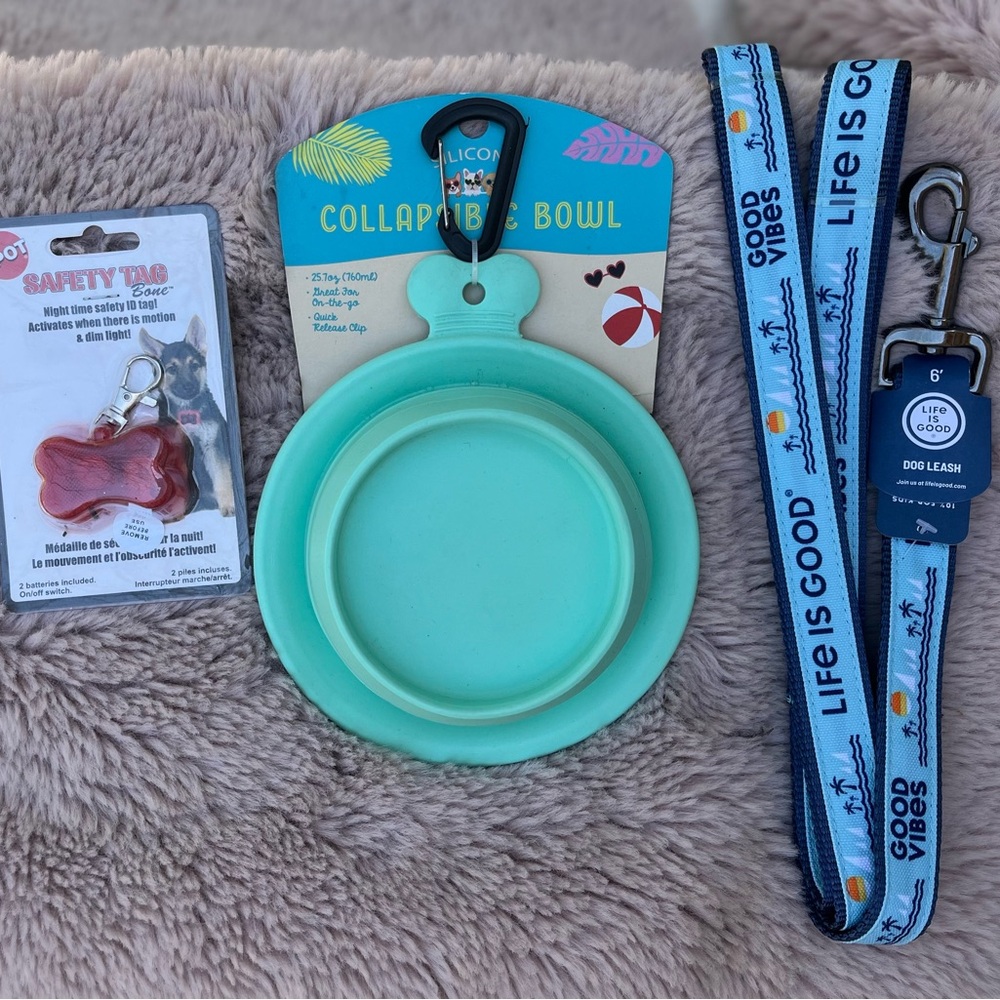 Life is Good Blue Dog Leash and Alcon Green Collapsible Bowl Set safety light